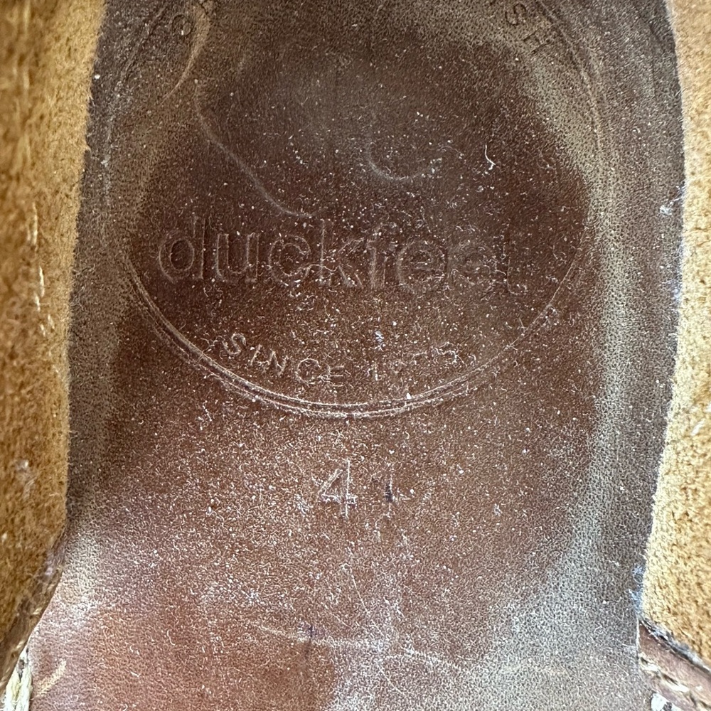 Classic Brown Leather Women's Flats - Picture 4 of 5